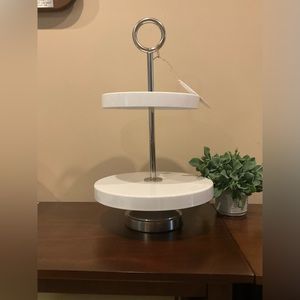 NWT Double Tiered Tray Stand 🪴